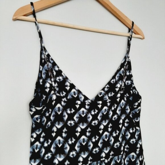 H&M New Tie-Dye Floral Print Summer Dress Blue & White Tank Top Straps Sz L - Picture 15 of 16